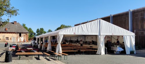 Pro návštěvníky byla připravena dostatečná kapacita stan