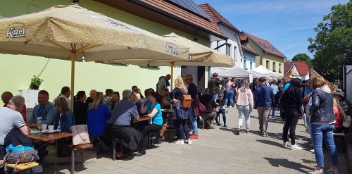 O přehlídku byl tradičně obrovský zájem, vyhrazených 2000 vstupenek bylo brzo vyprodáno. O přehlídku byl tradičně obrovský zájem, vyhrazených 2000 vstupenek bylo brzo vyprodáno.