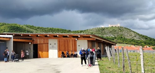 Výhledy od vinařství Přátelé Pavlova jsou opravdu nádherné vinařství pod hradem Děvičky