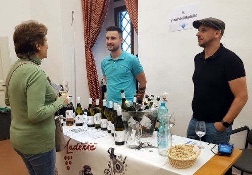Vinařství Maděřič představilo široký výběr různých stylů svých vín expozice vinařství Maděřič