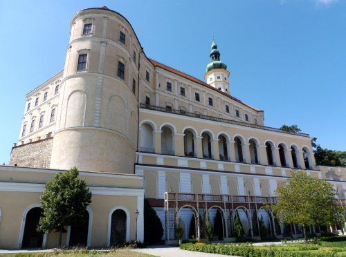 Zámek Mikulov Zámek Mikulov