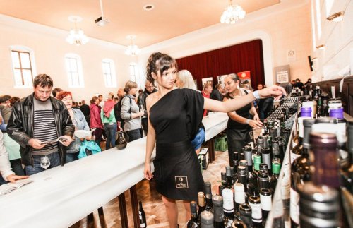 Pálavské vinobraní - Národní soutěž vín (foto: facebook @palavskevinobrani)