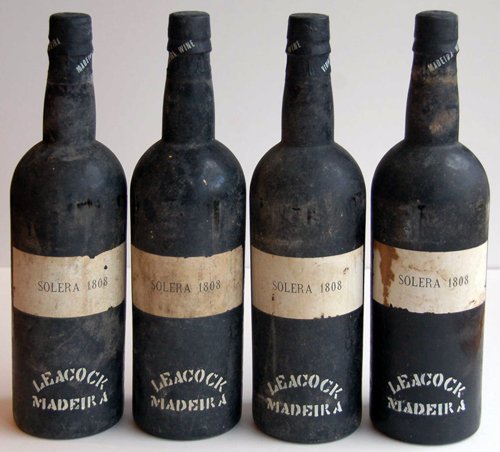 Madeira Malmsey Solera 1808, Leacock – Ročník Madeiry 1808 byl zřejmě historicky nejlepší a Solera 1808 je považována za legendární a nejlepší vůbec. Foto © finestandrarest.com