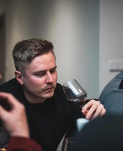 Obrazok vínomilce Patrik Drábek