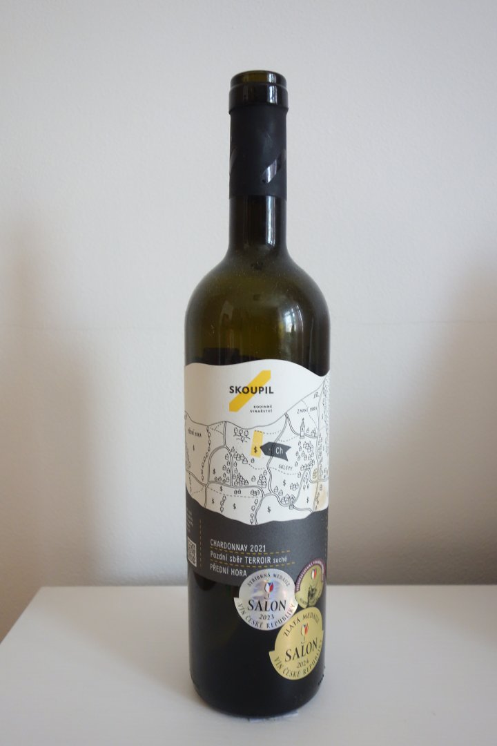 Fľaša vína Chardonnay 2021, pozdný sber (suché)