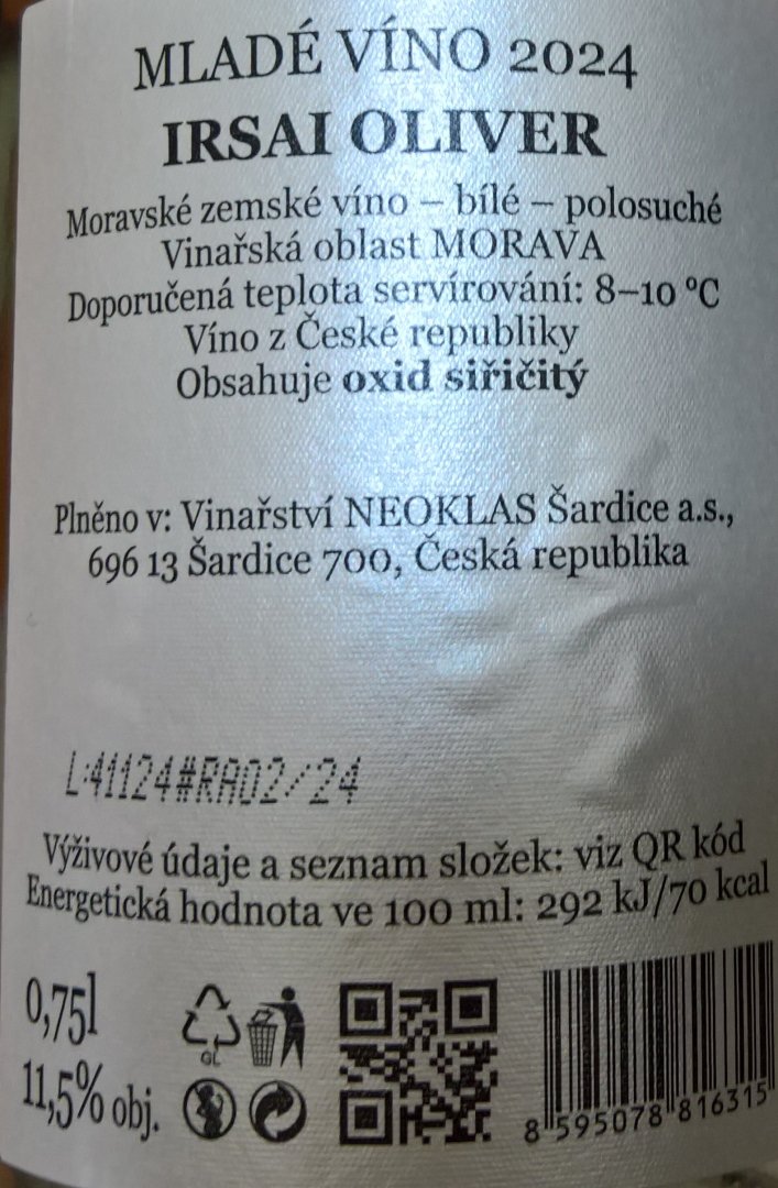 Fľaša vína Irsai Oliver Mladé víno 2024, moravské zemské víno (polosuché)