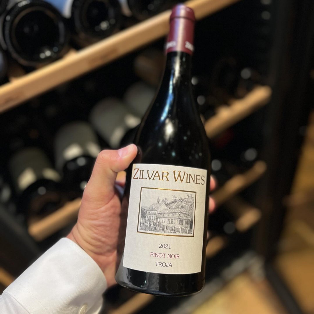 Fľaša vína Pinot Noir 2021, české zemské víno (suché)
