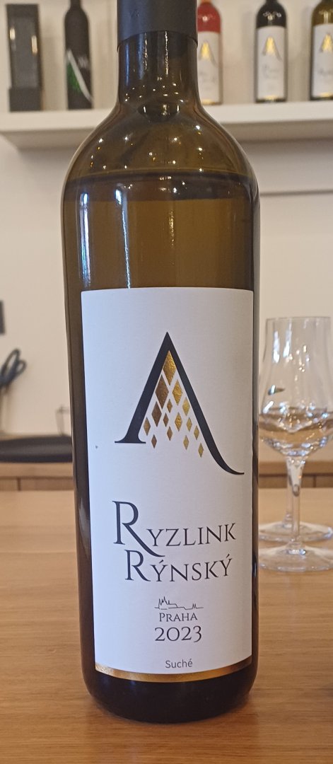 Fľaša vína Ryzlink rýnský 2023, zemské víno (suché)