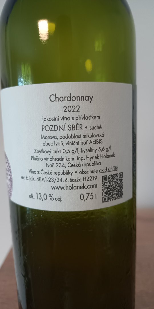Fľaša vína Chardonnay 2022, pozdný sber (suché)