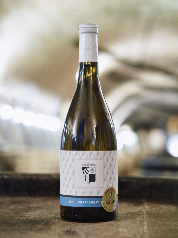 Fľaša vína Chardonnay OAK 2021, výber z hrozna (suché)