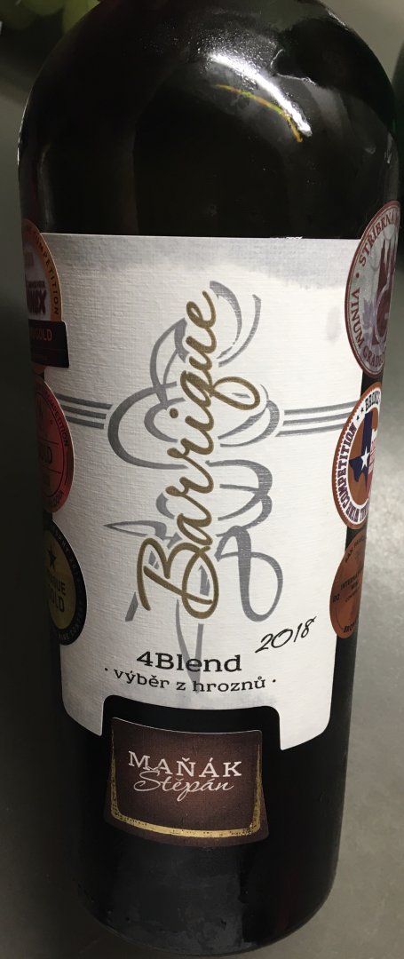 Fľaša vína 4Blend barrique 2018, výber z hrozna (polosuché)