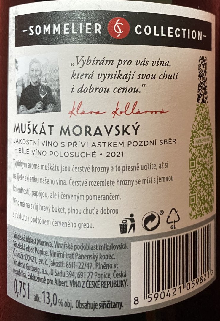 Fľaša vína SOMMELIER COLLECTION Muškát moravský 2021, pozdný sber (polosuché)