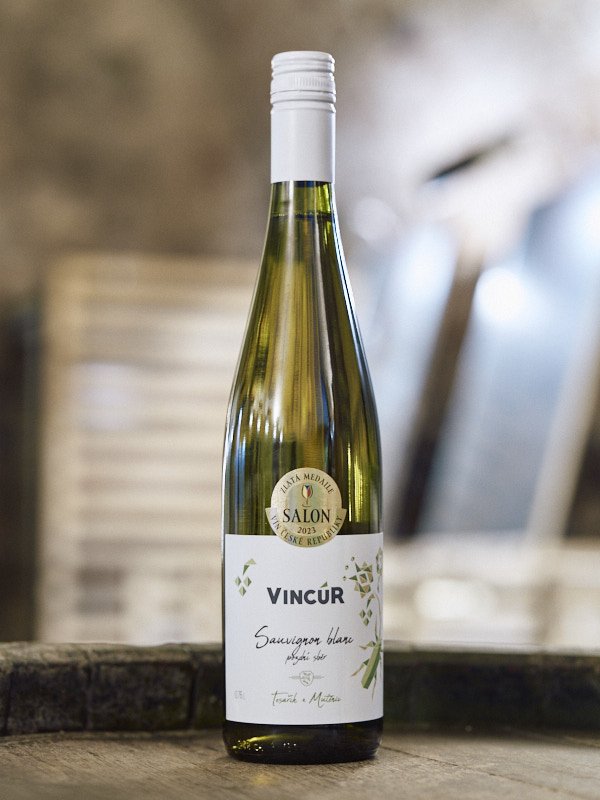 Fľaša vína Sauvignon blanc 2021, zemské víno (suché)
