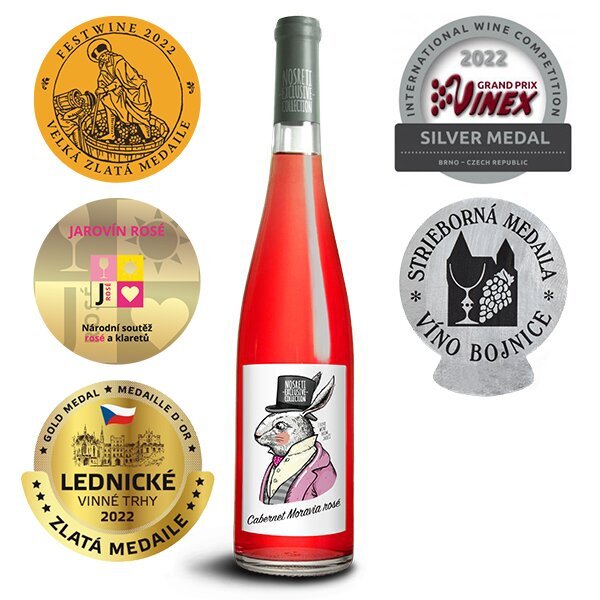 Fľaša vína Cabernet Moravia rosé 2021, pozdný sber (polosladké)