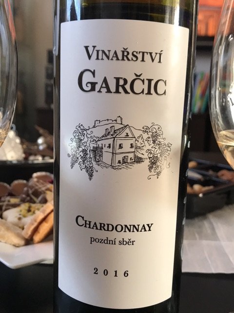 Fľaša vína Chardonnay 2020, pozdný sber (suché)