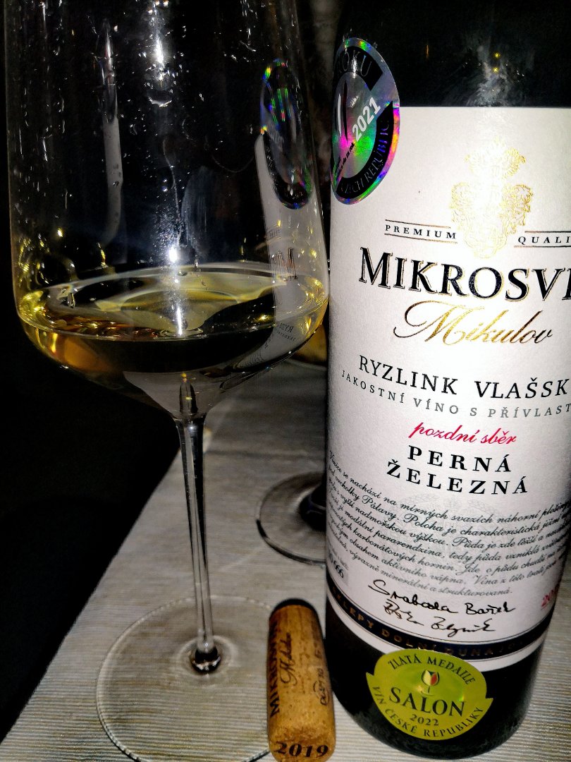 Fľaša vína Ryzlink vlašský (Železná) 2019, pozdný sber (suché)