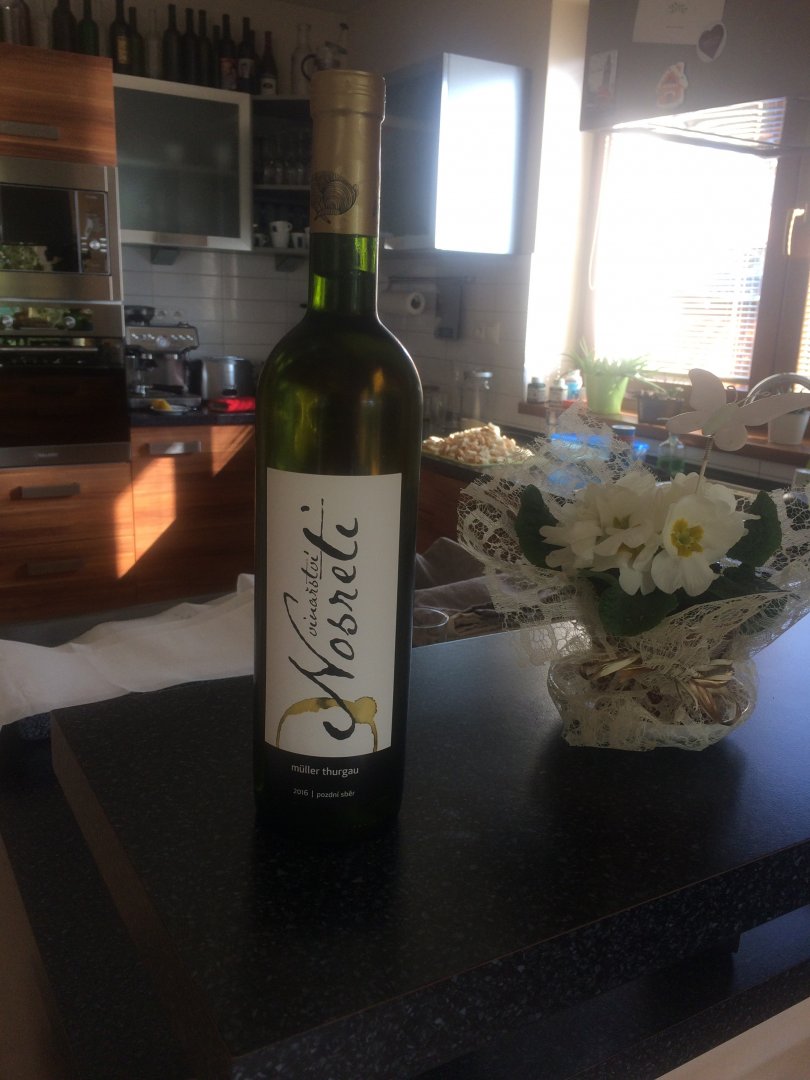 Fľaša vína Müller Thurgau 2016, pozdný sber (polosladké)