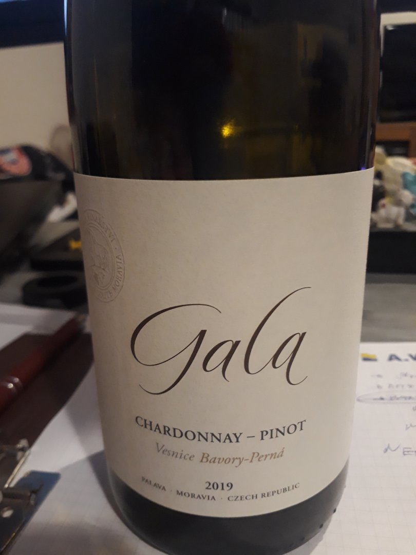 Fľaša vína Chardonnay - Pinot 2019, zemské víno (suché)