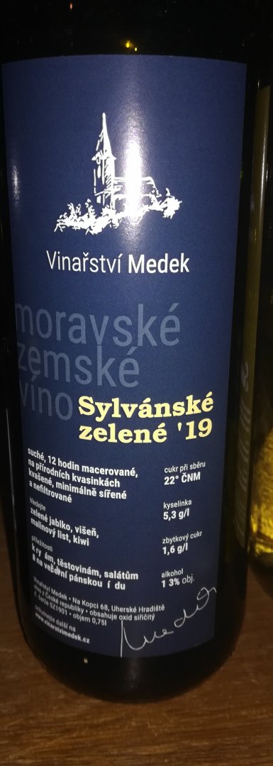 Fľaša vína Sylvánské zelené, nefiltrované 2019, zemské víno (suché)