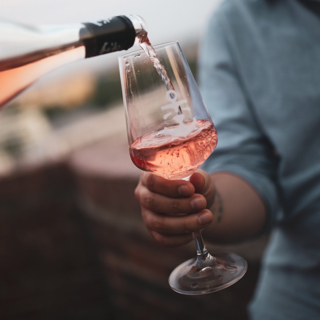 Fľaša vína Zweigeltrebe rosé 2019, pozdný sber (polosuché)
