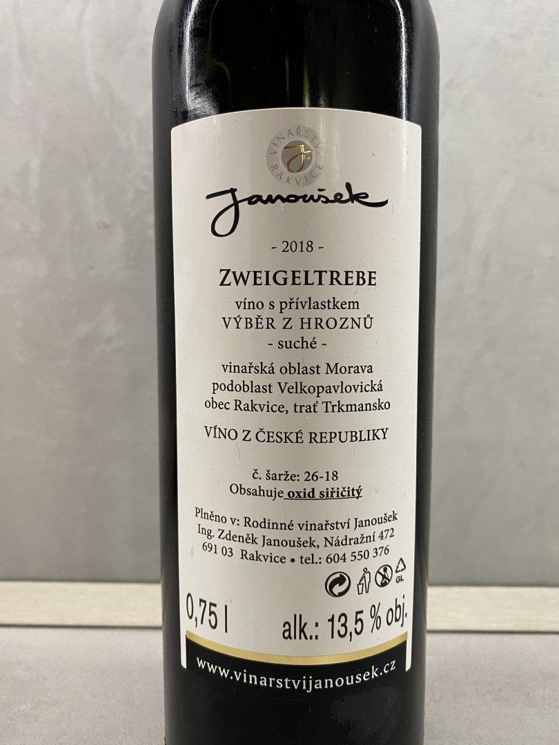 Fľaša vína Zweigeltrebe 2018, výber z hrozna (suché)
