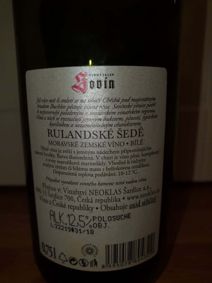 Fľaša vína Rulandské šedé 2018, zemské víno (polosuché)