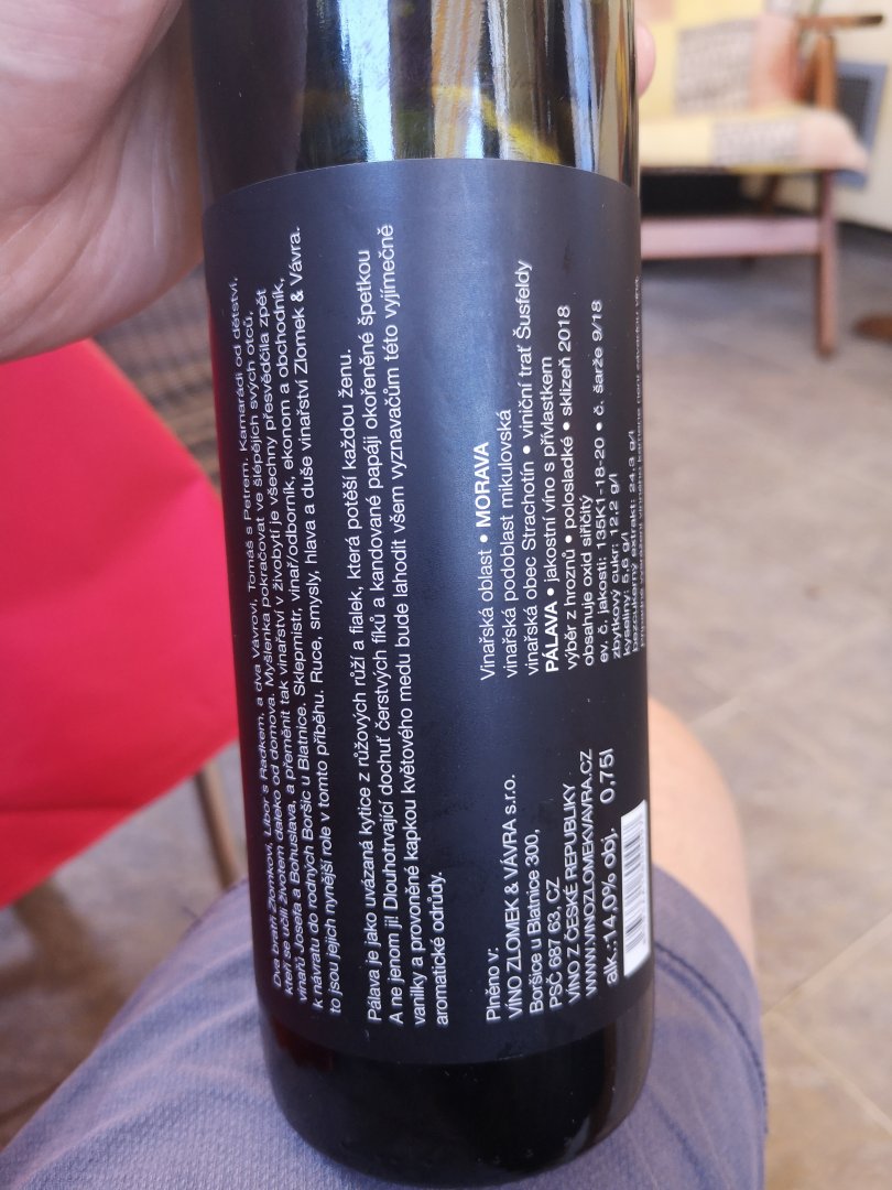 Fľaša vína Pálava 2018, výber z hrozna (polosladké)