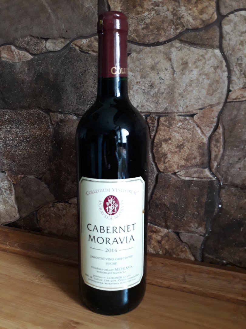 Fľaša vína Cabernet Moravia 2014, akostné víno (suché)