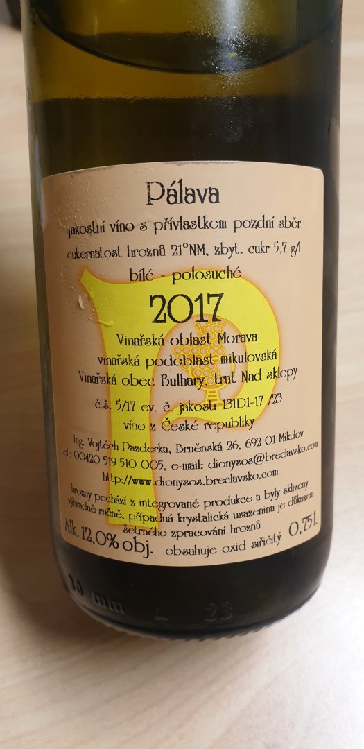 Fľaša vína Pálava 2017, pozdný sber (polosuché)