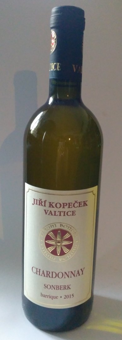 Fľaša vína Chardonnay barrique 2015, výber z hrozna (suché)