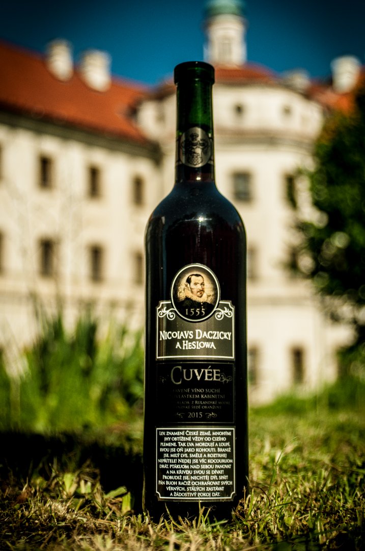 Fľaša vína CUVÉE NICOLAVS DACZICKY 2015, kabinetné víno (suché)