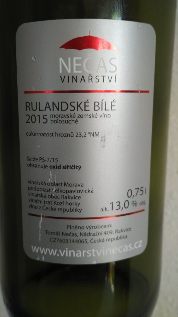 Fľaša vína Rulandské bílé 2015, zemské víno (polosuché)
