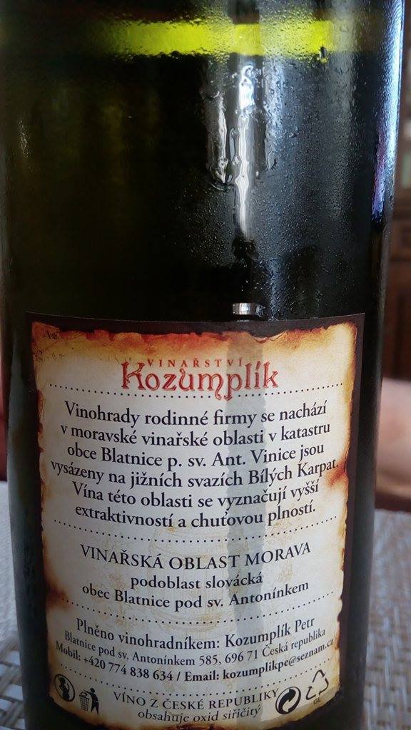 Fľaša vína Sauvignon 2015, zemské víno (polosladké)