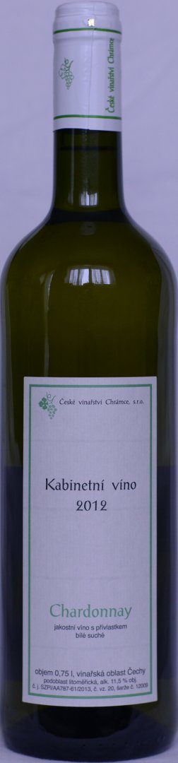 Fľaša vína Chardonnay 2014, akostné víno (polosuché)