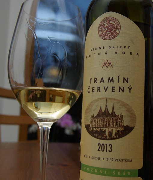 Fľaša vína Tramín červený 2013, pozdný sber (suché)