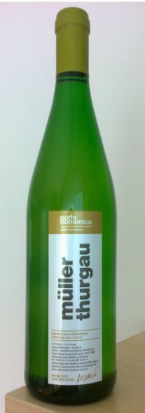 Fľaša vína Müller Thurgau 2013, kabinetné víno (suché)