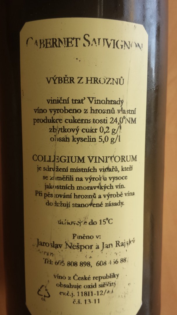 Fľaša vína Cabernet Sauvignon 2011, výber z hrozna (suché)