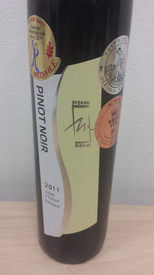 Fľaša vína Pinot Noir barrique 2011, bobuľový výber (polosladké)