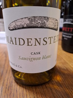 Fľaša vína Sauvignon blanc CASK 2022, moravské zemské víno (suché)