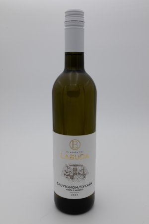 Fľaša vína Cuvée Sauvignon/Sylván 2024, výber z hrozna (polosuché)