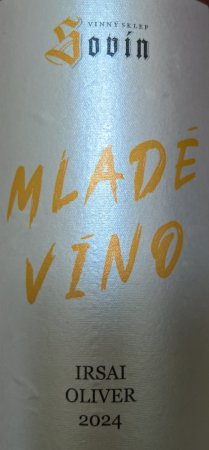 Fľaša vína Irsai Oliver Mladé víno 2024, moravské zemské víno (polosuché)