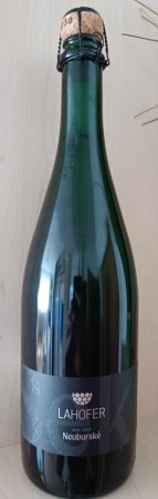 Fľaša vína Sekt Lahofer Neuburské 2022, šumivé víno stanovenej oblasti (sekt. s.o.) (brut)