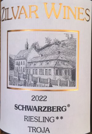Fľaša vína Riesling Schwarzberg 2022, zemské víno (sladké)