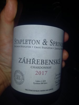 Fľaša vína Chardonnay (Záhřebenské) 2017, zemské víno