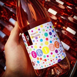 Fľaša vína FRIZZ Zweigeltrebe rosé 2022, zemské víno - perlivé (polosladké)