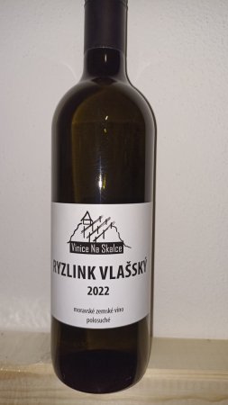 Fľaša vína Ryzlink vlašský 2022, zemské víno (polosuché)