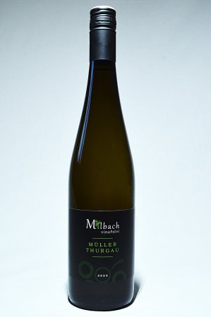 Fľaša vína Müller Thurgau 2022, zemské víno (polosladké)