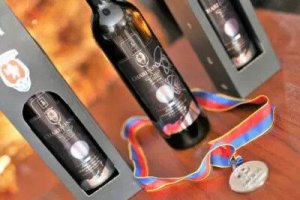 Fľaša vína Chardonnay 2015, výber z hrozna (polosuché)