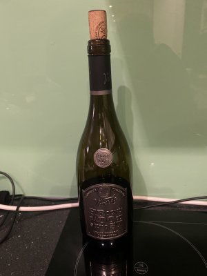 Fľaša vína Hrdost cuvee 2015, zemské víno (suché)