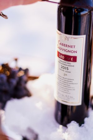 Fľaša vína Cabernet Sauvignon 2015, ľadové víno (sladké)